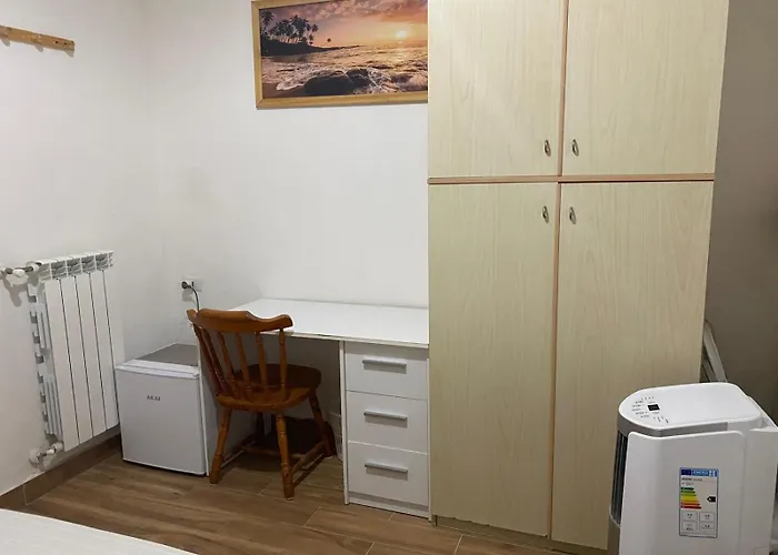 Rivazzurra לינה וארוחת בוקר אנזיו